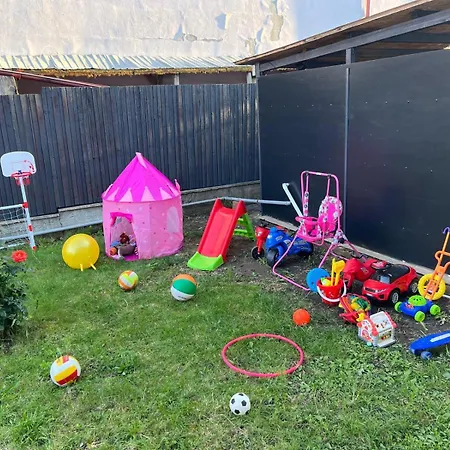 Radel House * كوستِنيست