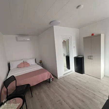 بيت ضيافة Radel House كوستِنيست