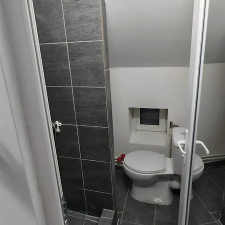 Radel House بيت ضيافة *