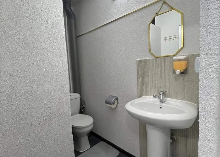 Radel House بيت ضيافة كوستِنيست